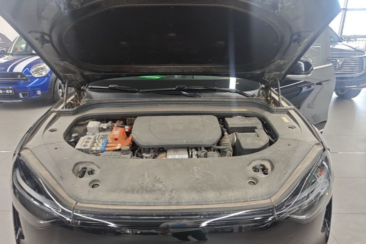 Used Hima AITO M9 2024 Range-Extended Ultra Version 42 kWh 6-Seater Model Engine Bay