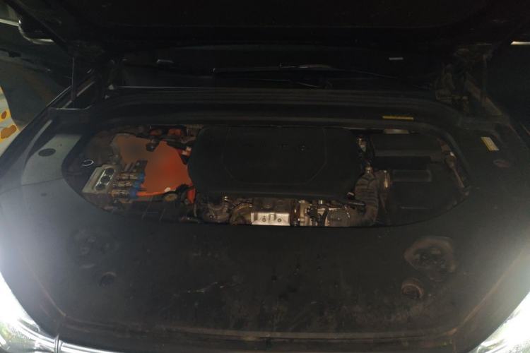 Used Hima AITO M9 2024 Range-Extended Ultra Version 42 kWh 6-Seater Model Engine Bay
