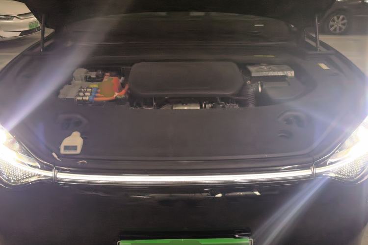 Used Hima AITO M9 2024 Range-Extended Ultra Version 52 kWh 6-Seater Model Engine Bay