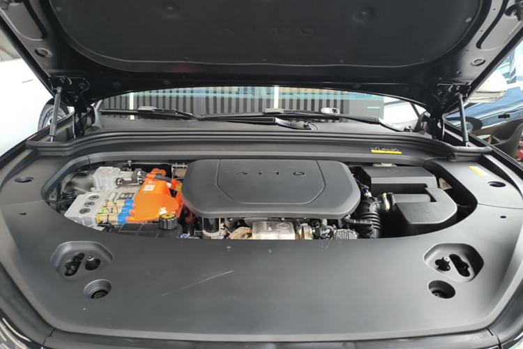 Used Hima AITO M9 2024 Range-Extended Ultra Version 52 kWh 5-Seater Model Engine Bay