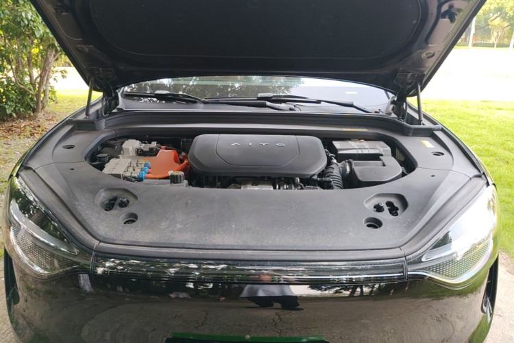 Used Hima AITO M9 2024 Range-Extended Ultra Version 52 kWh 6-Seater Model Engine Bay