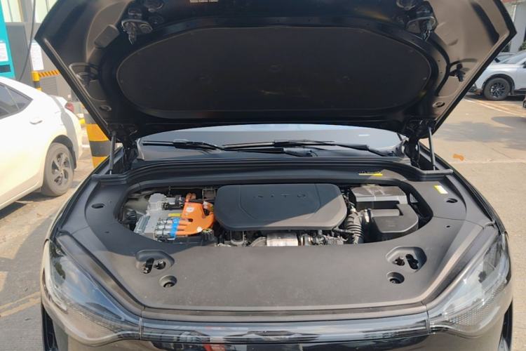 Used Hima AITO M9 2024 Range-Extended Ultra Version 42 kWh 6-Seater Model Engine Bay