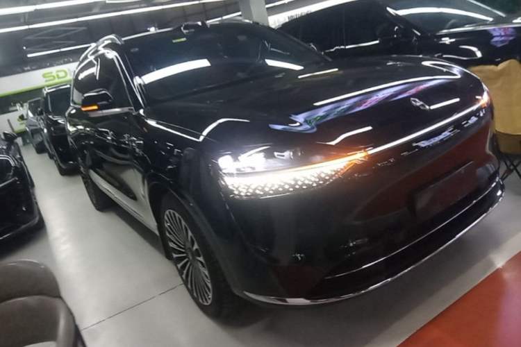 Used Hima AITO M9 2024 Range-Extended Ultra Version 42 kWh 6-Seater Model Exterior 1