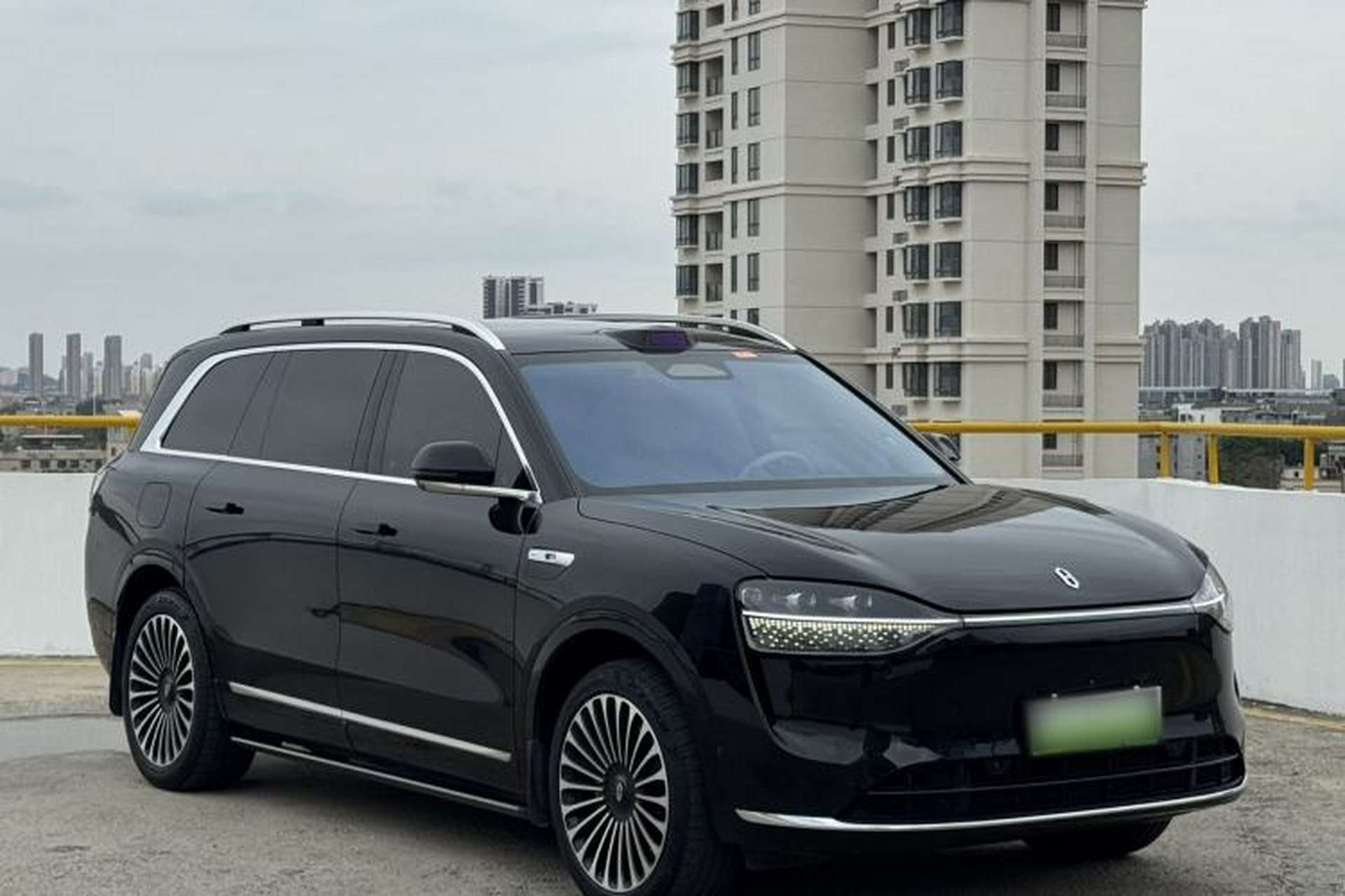 Used Hima AITO M9 2024 Range-Extended Max Edition 42 kWh 6-Seater Version Exterior 2