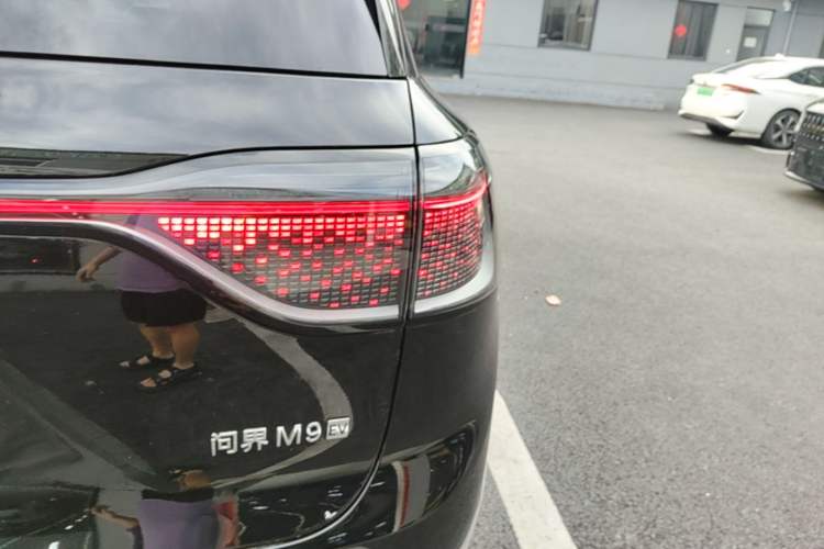 Used Hima AITO M9 2024 All-Electric Max Version 100 kWh 6-Seater Exterior 3