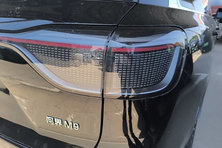 Used Hima AITO M9 2024 Range-Extended Ultra Version 52 kWh 6-Seater Model Exterior 3
