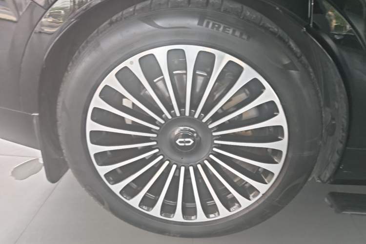 Used Hima AITO M9 2024 Range-Extended Ultra Version 42 kWh 6-Seater Model Exterior 3