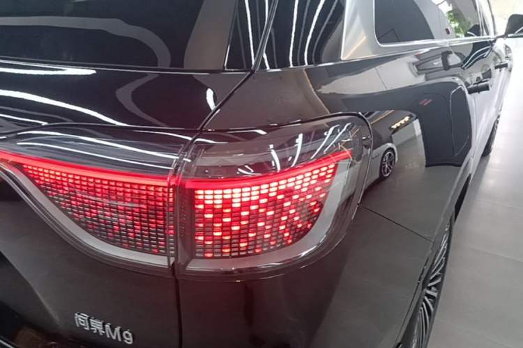 Used Hima AITO M9 2024 Range-Extended Ultra Version 52 kWh 5-Seater Model Exterior 3