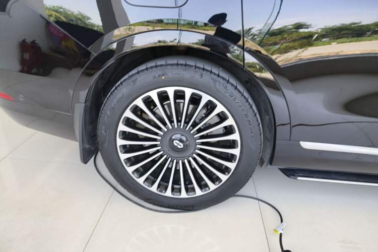 Used Hima AITO M9 2024 Range-Extended Ultra Version 52 kWh 6-Seater Model Exterior 3