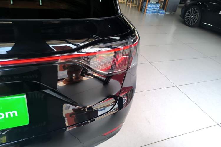 Used Hima AITO M9 2024 All-Electric Max Version 100 kWh 6-Seater Exterior 3