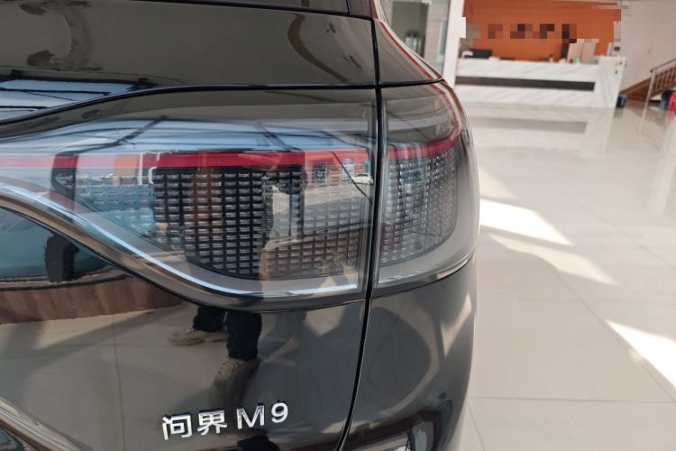 Used Hima AITO M9 2024 Range-Extended Ultra Version 42 kWh 6-Seater Model Exterior 3