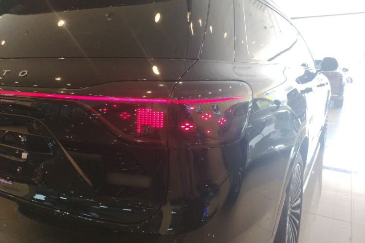 Used Hima AITO M9 2024 All-Electric Ultra Version 100 kWh 5-Seater Model Exterior 3