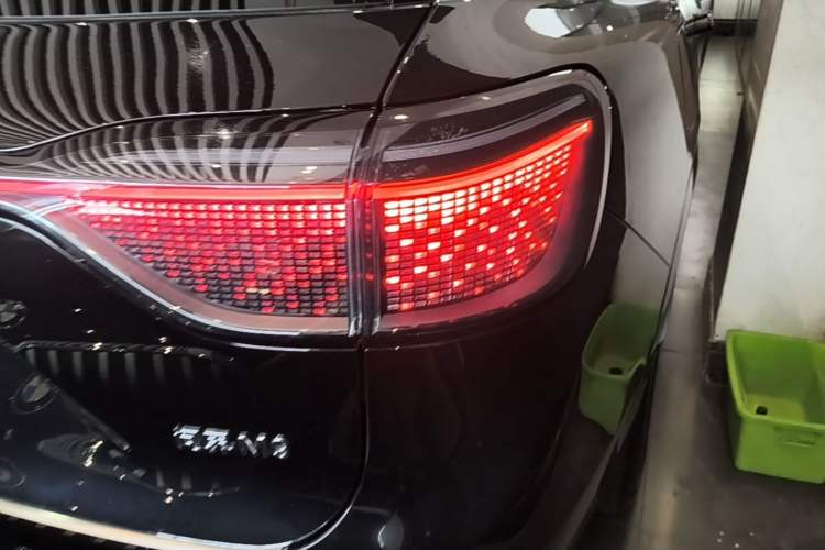 Used Hima AITO M9 2024 Range-Extended Max Edition 42 kWh 6-Seater Version Exterior 3