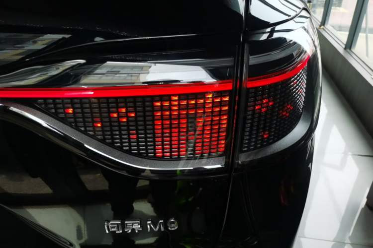 Used Hima AITO M9 2024 Range-Extended Max Edition 52 kWh 6-Seater Version Exterior 3