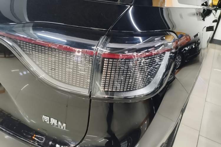 Used Hima AITO M9 2024 Range-Extended Max Edition 42 kWh 6-Seater Version Exterior 3