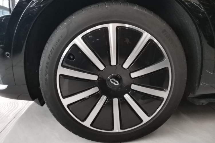 Used Hima AITO M9 2024 Range-Extended Ultra Version 42 kWh 6-Seater Model Exterior 4