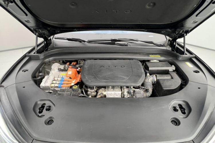 Used Hima AITO M9 2024 Range-Extended Ultra Version 42 kWh 6-Seater Model Exterior 4