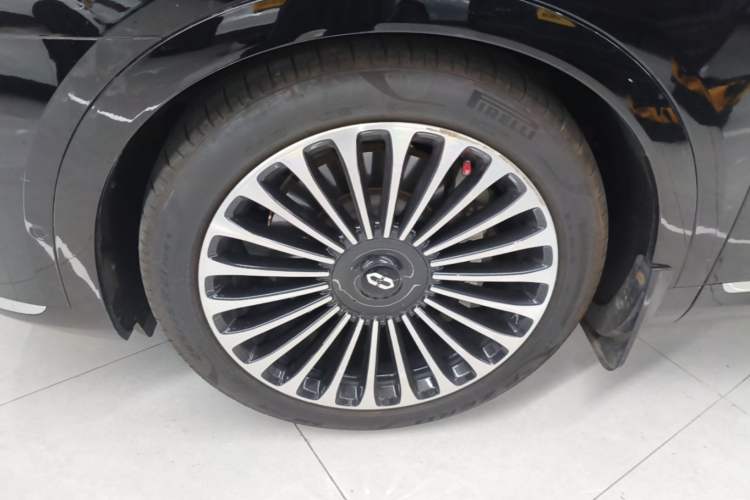 Used Hima AITO M9 2024 All-Electric Ultra Version 100 kWh 5-Seater Model Exterior 4