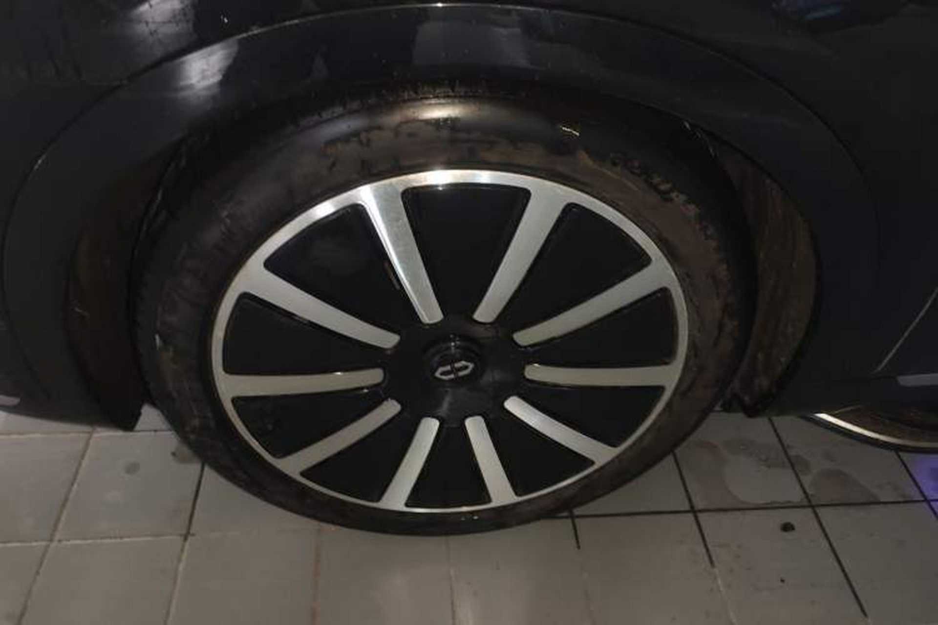 Used Hima AITO M9 2024 Range-Extended Ultra Version 42 kWh 6-Seater Model Exterior 4