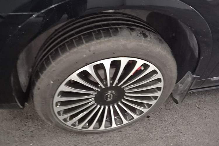 Used Hima AITO M9 2024 Range-Extended Ultra Version 52 kWh 5-Seater Model Exterior 4