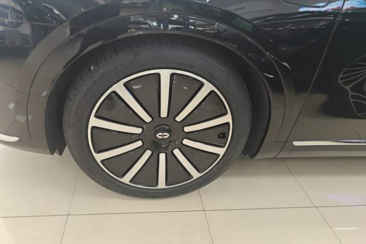 Used Hima AITO M9 2024 Range-Extended Max Edition 42 kWh 6-Seater Version Exterior 4