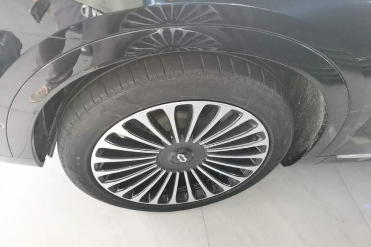 Used Hima AITO M9 2024 Range-Extended Max Edition 52 kWh 6-Seater Version Exterior 4