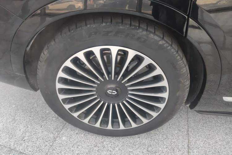 Used Hima AITO M9 2024 Range-Extended Ultra Version 42 kWh 6-Seater Model Exterior 5