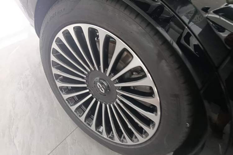 Used Hima AITO M9 2024 Range-Extended Ultra Version 52 kWh 5-Seater Model Exterior 5