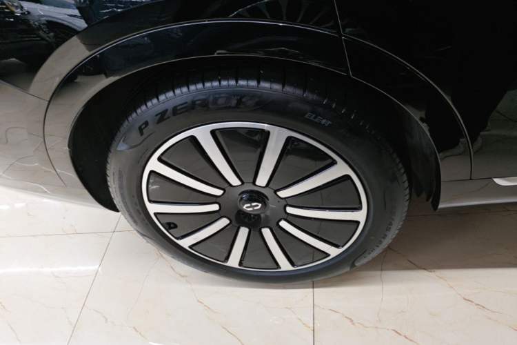 Used Hima AITO M9 2024 Range-Extended Ultra Version 42 kWh 6-Seater Model Exterior 5