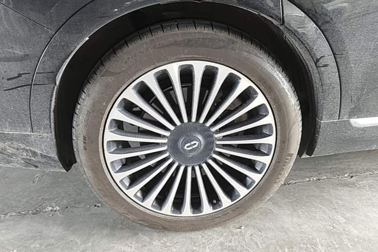 Used Hima AITO M9 2024 Range-Extended Ultra Version 42 kWh 6-Seater Model Exterior 5