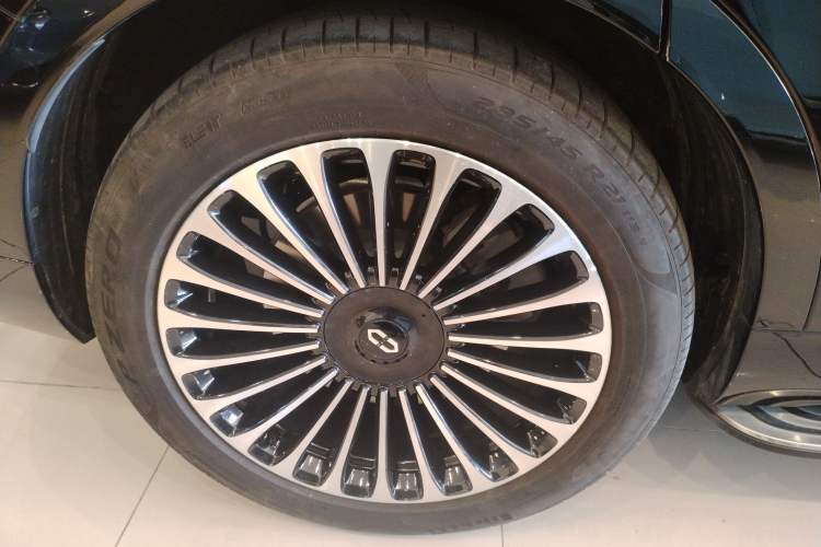 Used Hima AITO M9 2024 All-Electric Ultra Version 100 kWh 5-Seater Model Exterior 5