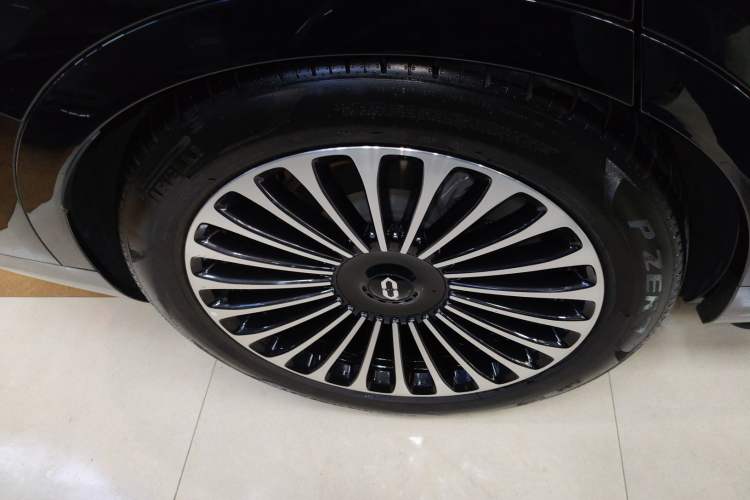 Used Hima AITO M9 2024 Range-Extended Ultra Version 42 kWh 6-Seater Model Exterior 5
