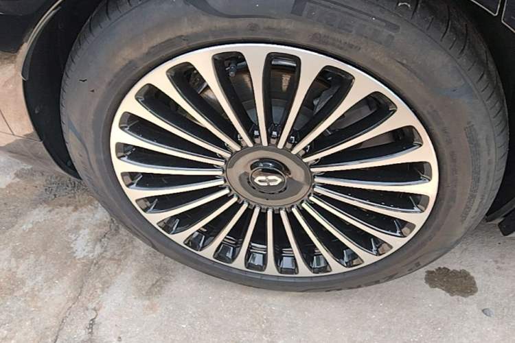 Used Hima AITO M9 2024 Range-Extended Ultra Version 52 kWh 5-Seater Model Exterior 5