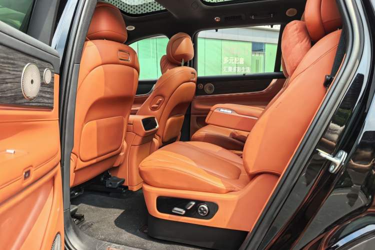 Used Hima AITO M9 2024 Range-Extended Max Edition 42 kWh 6-Seater Version Exterior 7