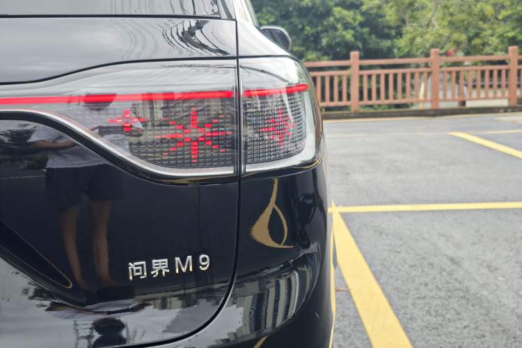 Used Hima AITO M9 2024 Range-Extended Max Edition 42 kWh 6-Seater Version Exterior 8