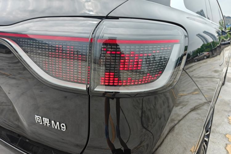 Used Hima AITO M9 2024 Range-Extended Ultra Version 42 kWh 6-Seater Model Exterior 8