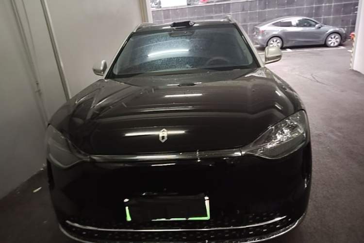 Used Hima AITO M9 2024 Range-Extended Ultra Version 52 kWh 5-Seater Model Front