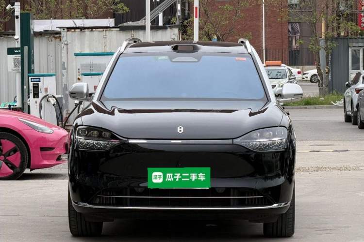 Used Hima AITO M9 2024 Range-Extended Max Edition 42 kWh 6-Seater Version Front