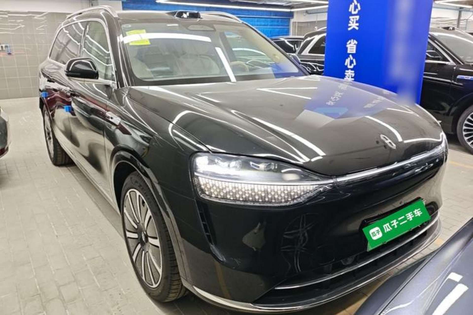 Used Hima AITO M9 2024 Range-Extended Ultra Version 42 kWh 6-Seater Model Front Right 45 Deg