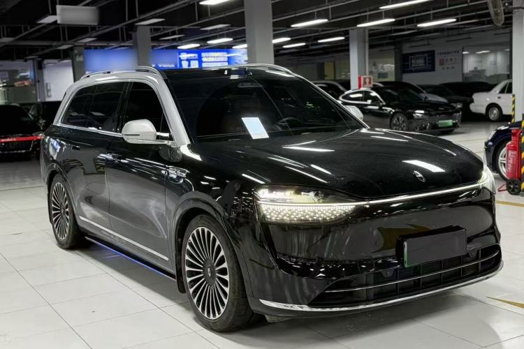 Used Hima AITO M9 2024 Range-Extended Ultra Version 52 kWh 6-Seater Model Front Right 45 Deg