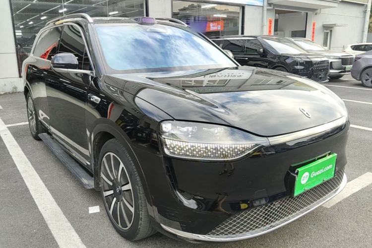 Used Hima AITO M9 2024 All-Electric Max Version 100 kWh 6-Seater Front Right 45 Deg