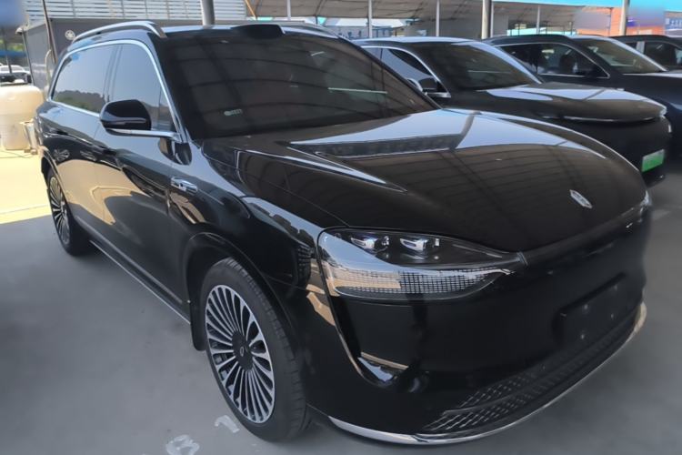 Used Hima AITO M9 2024 Range-Extended Ultra Version 52 kWh 6-Seater Model Front Right 45 Deg