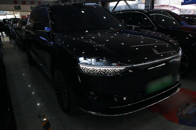 Used Hima AITO M9 2024 Range-Extended Ultra Version 52 kWh 5-Seater Model Front Right 45 Deg