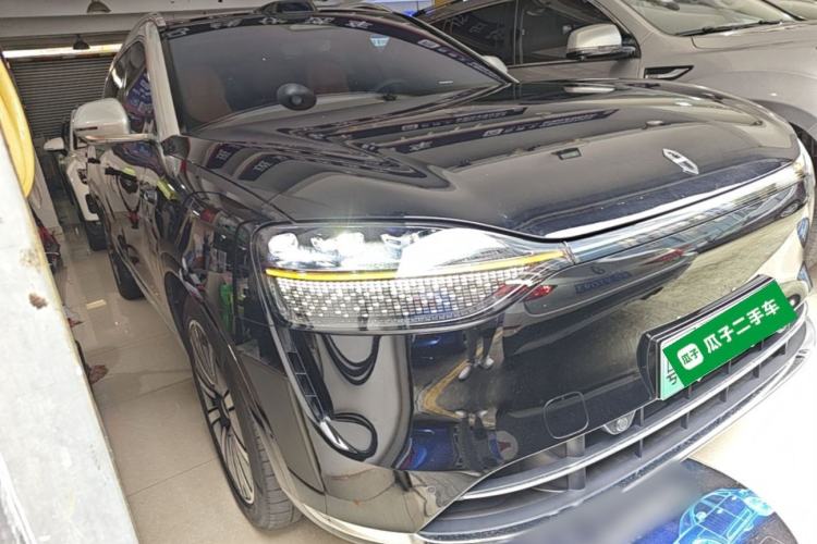 Used Hima AITO M9 2024 Range-Extended Ultra Version 42 kWh 6-Seater Model Front Right 45 Deg