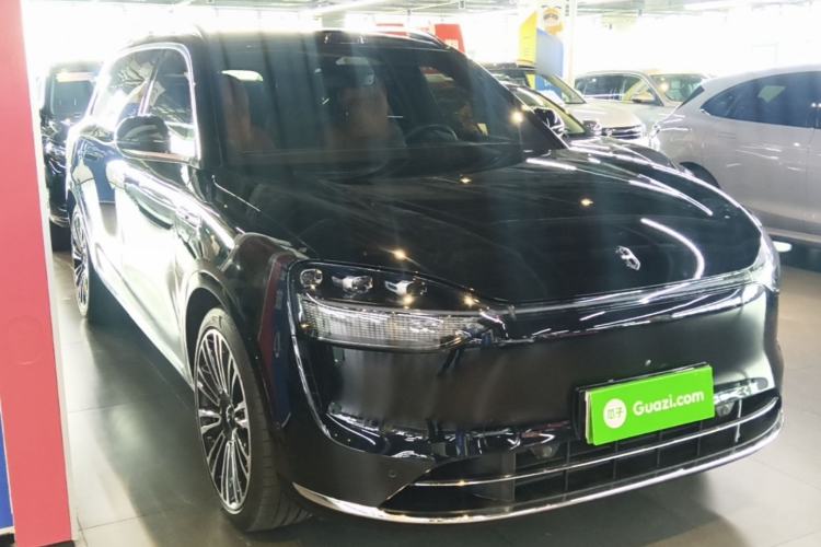 Used Hima AITO M9 2024 Range-Extended Ultra Version 42 kWh 6-Seater Model Front Right 45 Deg
