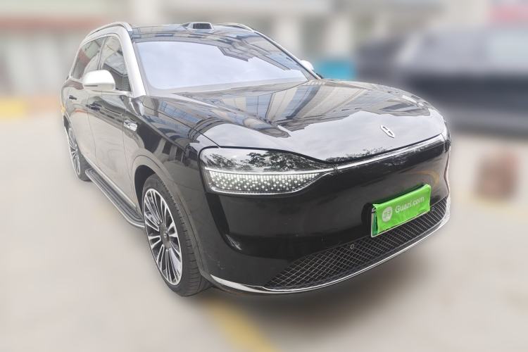 Used Hima AITO M9 2024 All-Electric Ultra Version 100 kWh 6-Seater Model Front Right 45 Deg