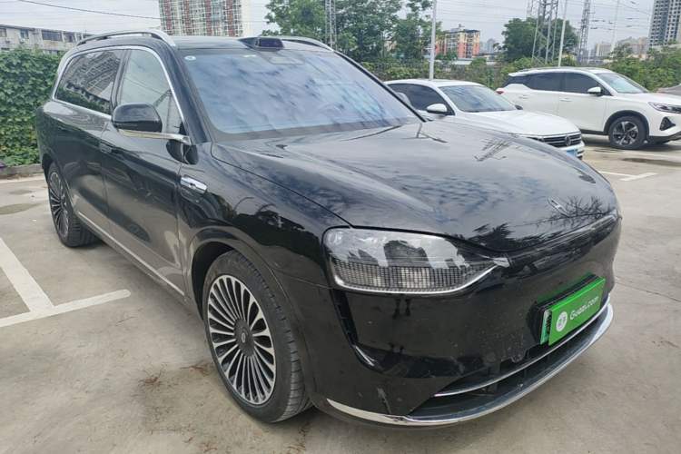 Used Hima AITO M9 2024 Range-Extended Ultra Version 42 kWh 6-Seater Model Front Right 45 Deg