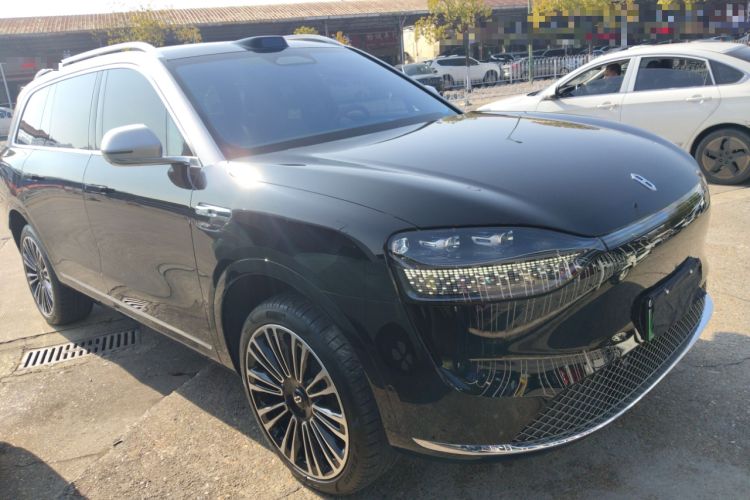 Used Hima AITO M9 2024 All-Electric Ultra Version 100 kWh 5-Seater Model Front Right 45 Deg