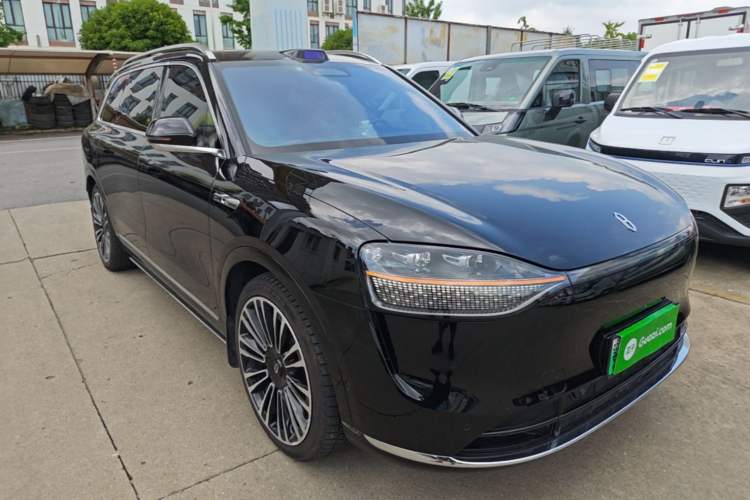 Used Hima AITO M9 2024 Range-Extended Ultra Version 42 kWh 6-Seater Model Front Right 45 Deg