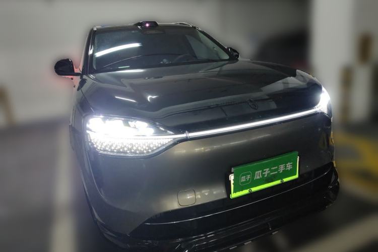 Used Hima AITO M9 2024 Range-Extended Max Edition 42 kWh 5-Seater Version Front Right 45 Deg